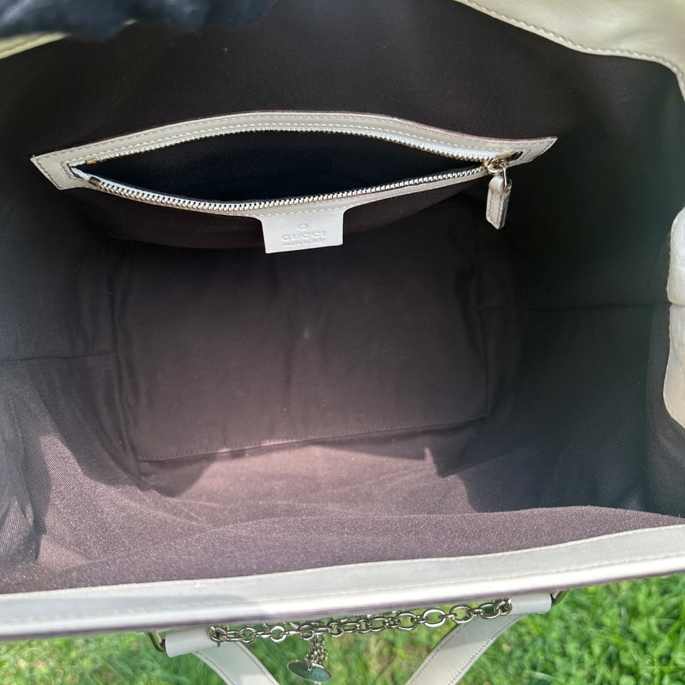 Gucci Leather Treasure Bag White and Beige w/ Key, charm, dusty & COA - Picture 8 of 17